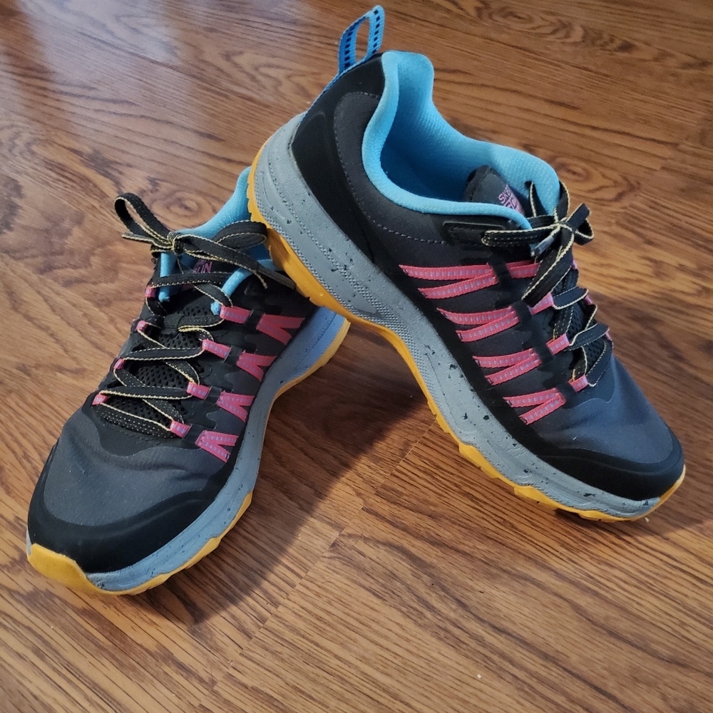 Women's Gray and Pink Athletic Trail Shoes Sketchers